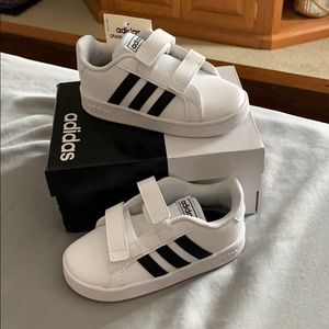Adidas Grand Court 1 Shoes